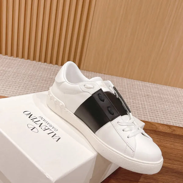V - SNEAKER